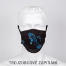 Typ úchytu roušky: pružný tkaloun a trojzubcové zapínání s posuvným jezdcem za hlavu